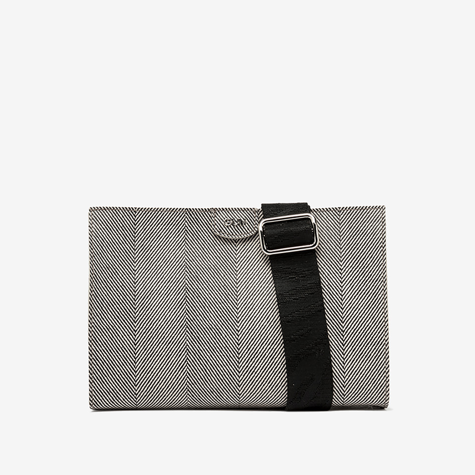 GUM: MEDIUM SHOULDER BAG